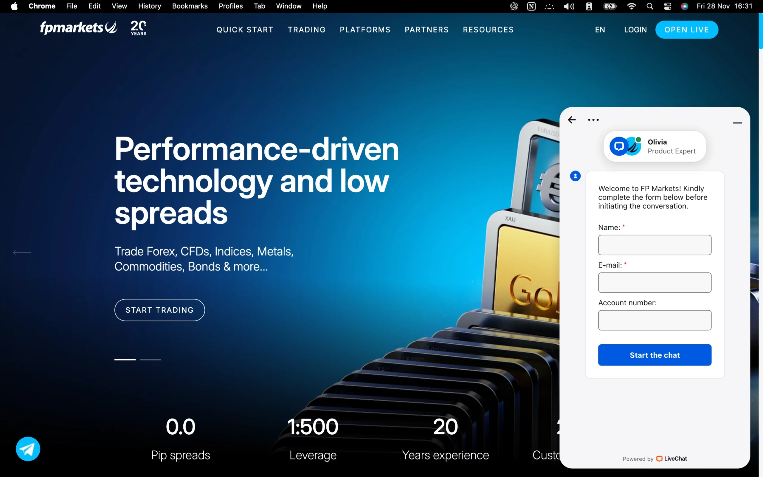 FP Markets review image showing customer support options including a contact form, live chat, and help center.