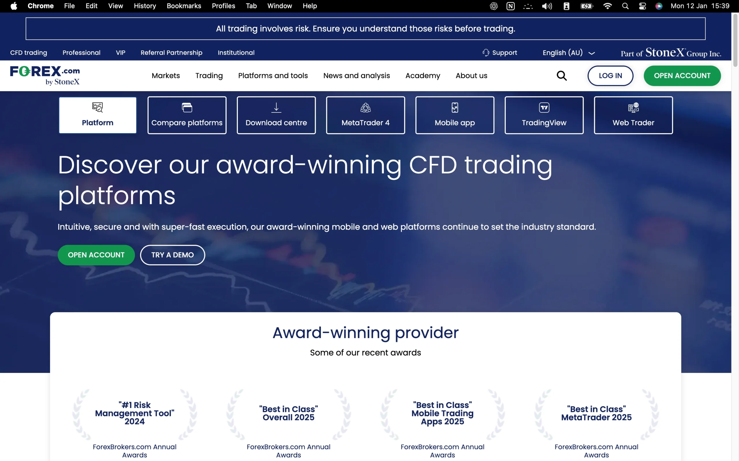 Forex.com review image showing the trading platforms available to clients, including the Forex.com WebTrader, Mobile App and MetaTrader4.